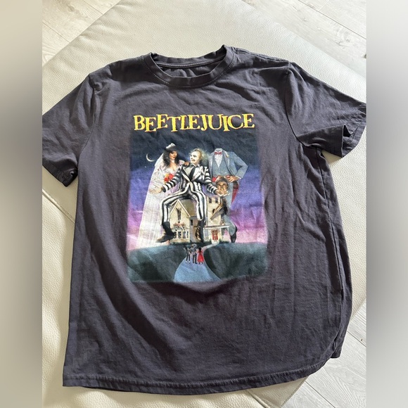 Beetlejuice t-shirt 🪲 - Picture 2 of 5